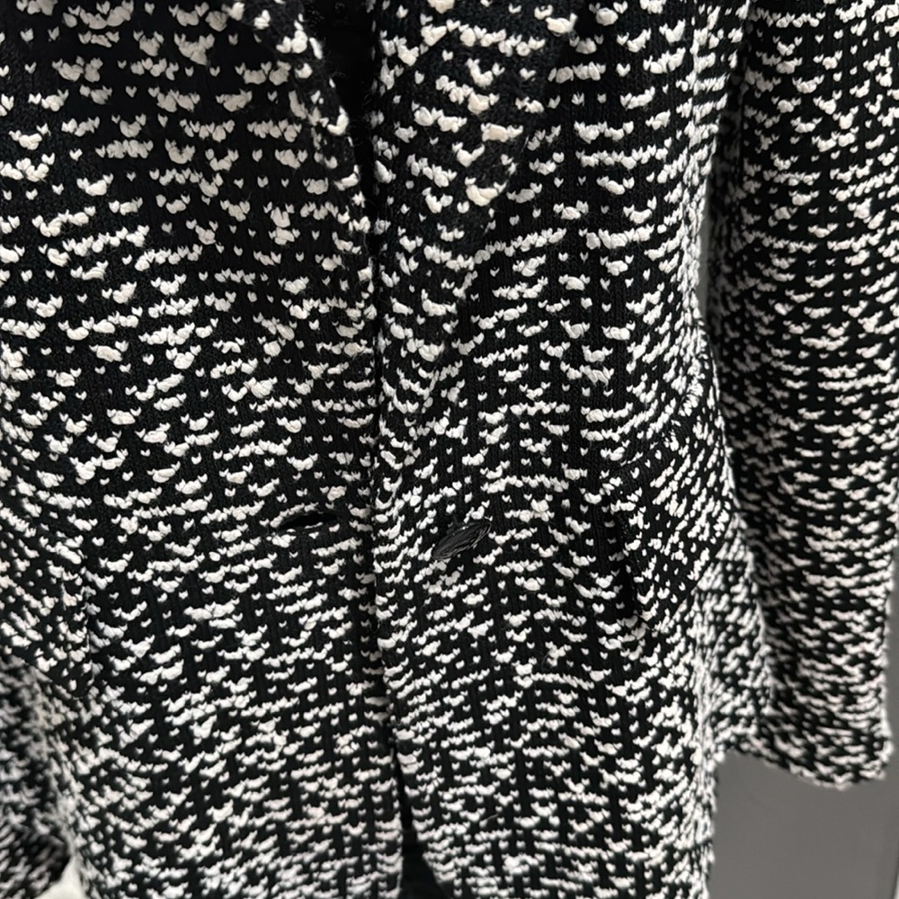 St John Textured Jacket - Picture 2 of 5